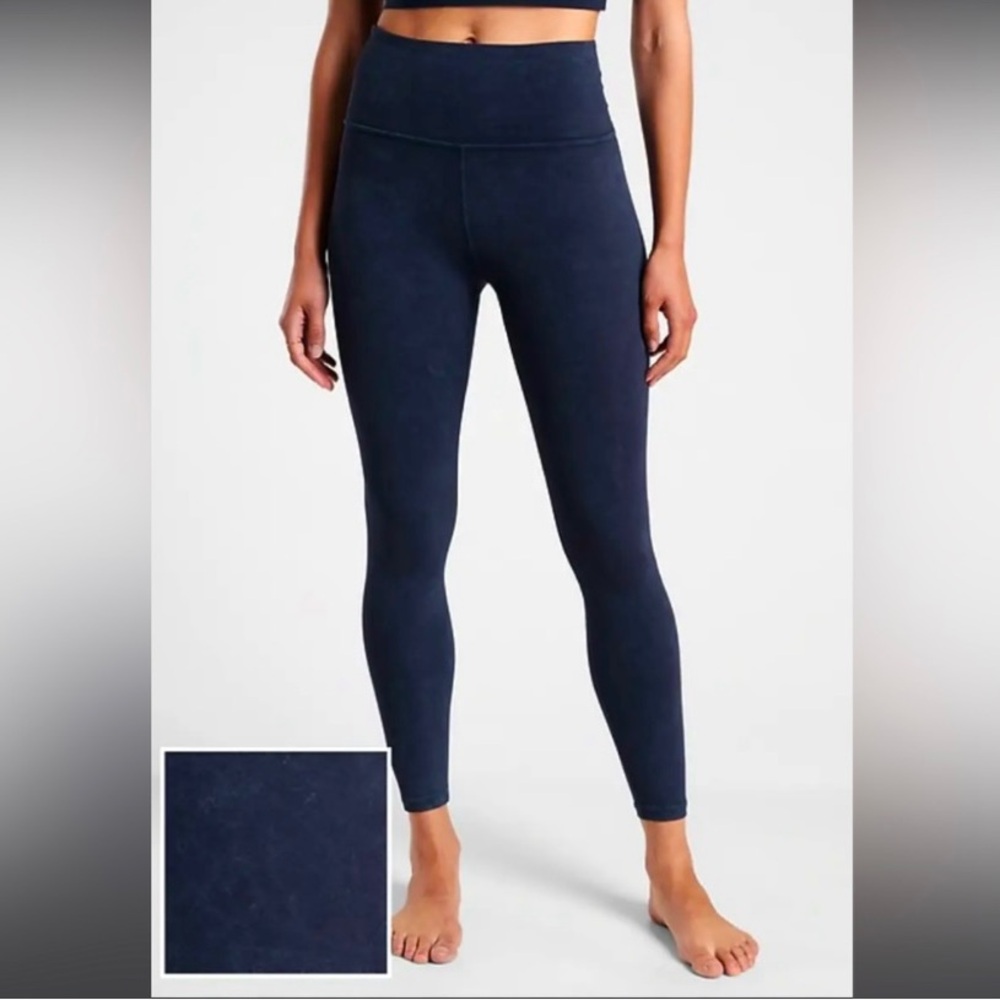 Athleta Elation 7/8 Navy Garment Dye Tight size Small